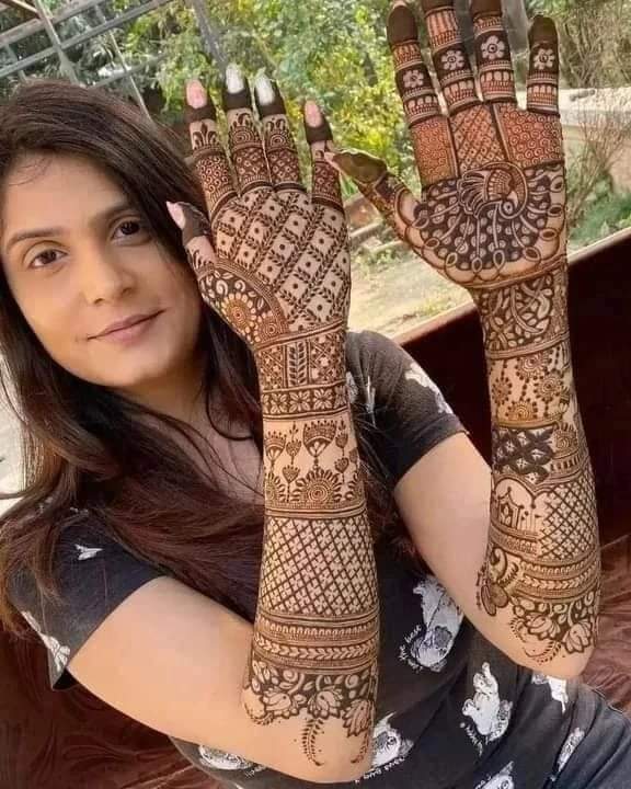 Rose Mehandi Design